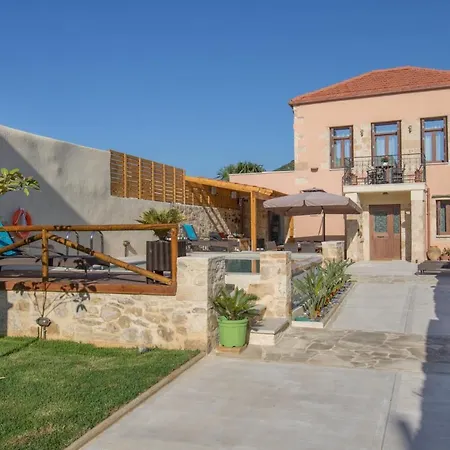 Villa Theta